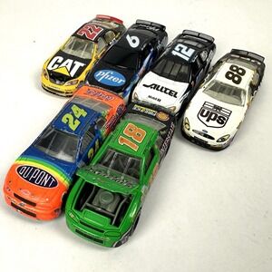 (6) NASCAR 1:24 Diecast Cars- Gordon, Labonte, Newman, Jarrett, Martin, Burton